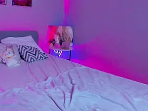 angela_roy