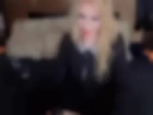 cleo_frost