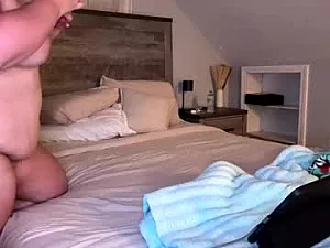 hornycouple123879935