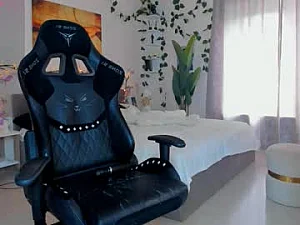 lunara_adams