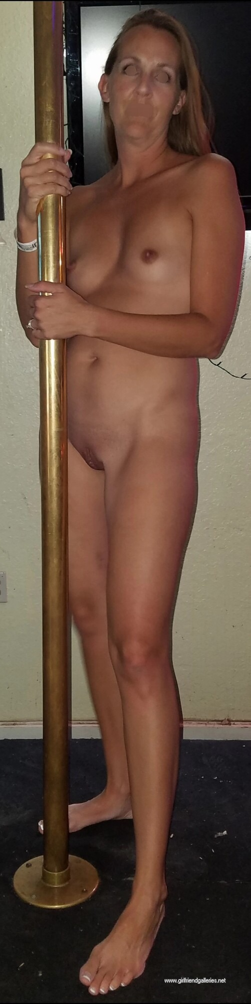 Pole wife