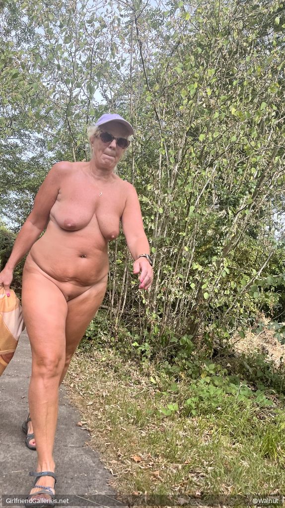 Off to nude camera session