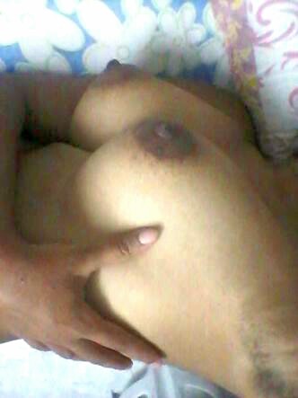 Indian Girl smitha nude self shots 