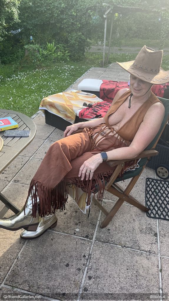 Nude Cowgirl