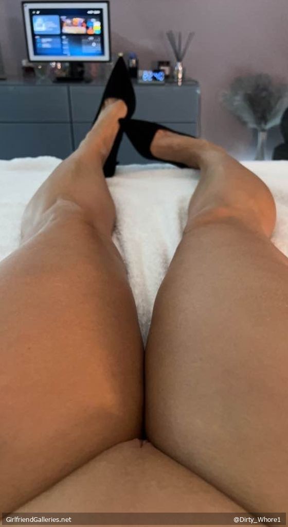 Simply feet