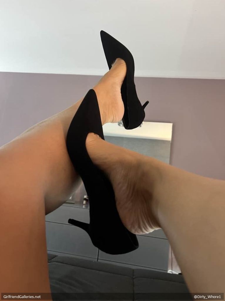 Simply feet