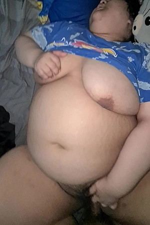 Fucking my fat wife's pussy