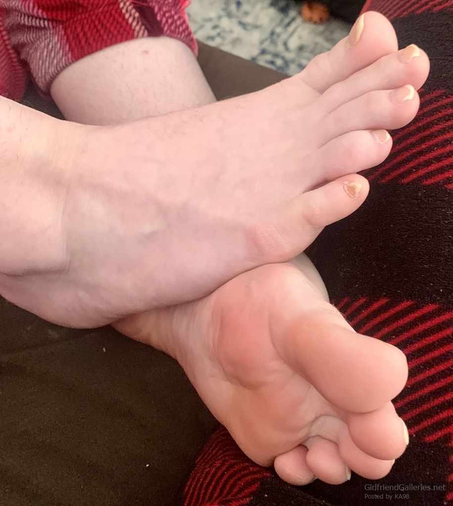 Amateur feet