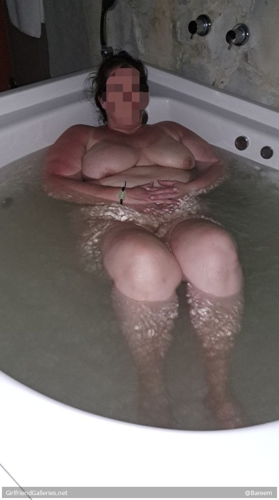 BBW with water or in water related situations