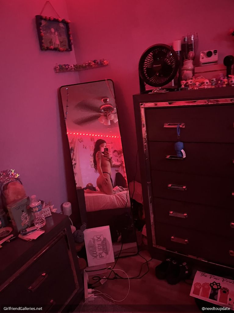 Cute petite teen gf