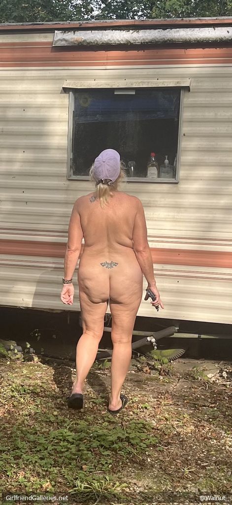 Nude blackberry picking