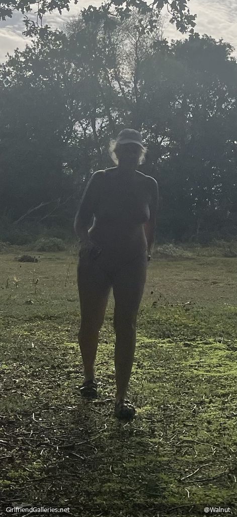 Nude blackberry picking