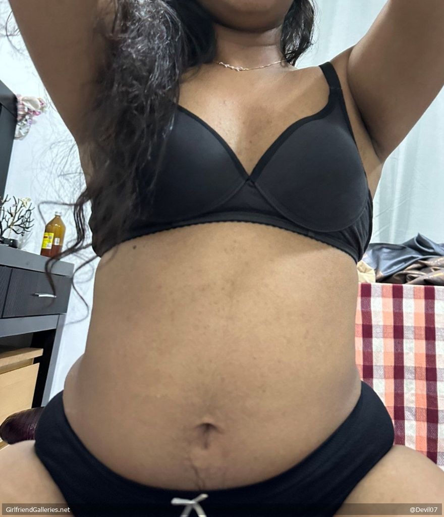 Tamil wife nude collection
