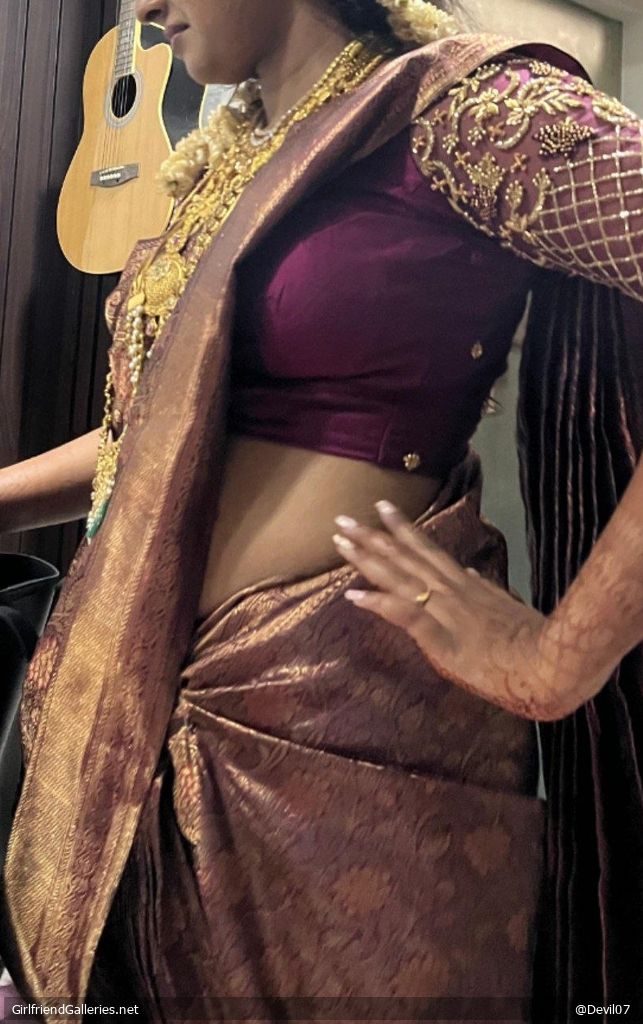 Tamil wife nude collection