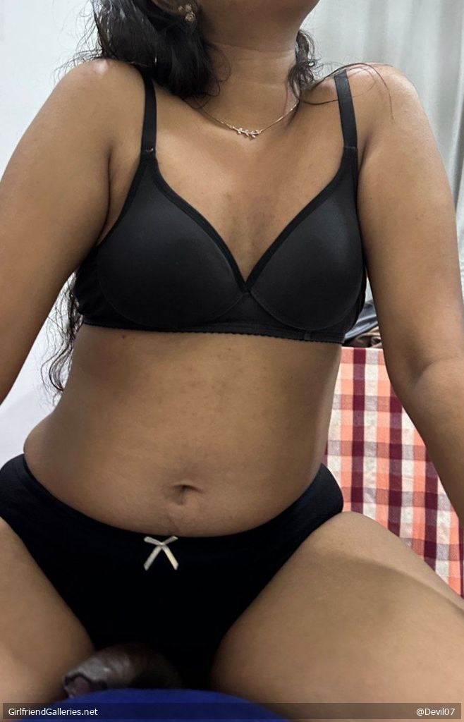 Tamil wife nude collection