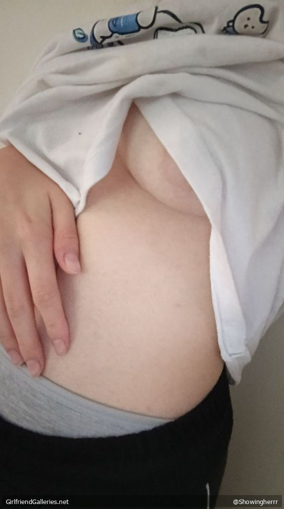 My girlfriends amateur first timer nudes