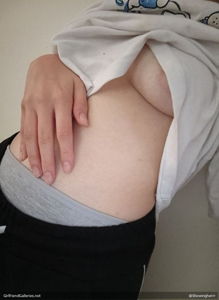 My girlfriends amateur first timer nudes