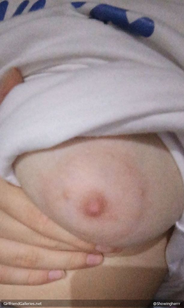 My girlfriends amateur first timer nudes