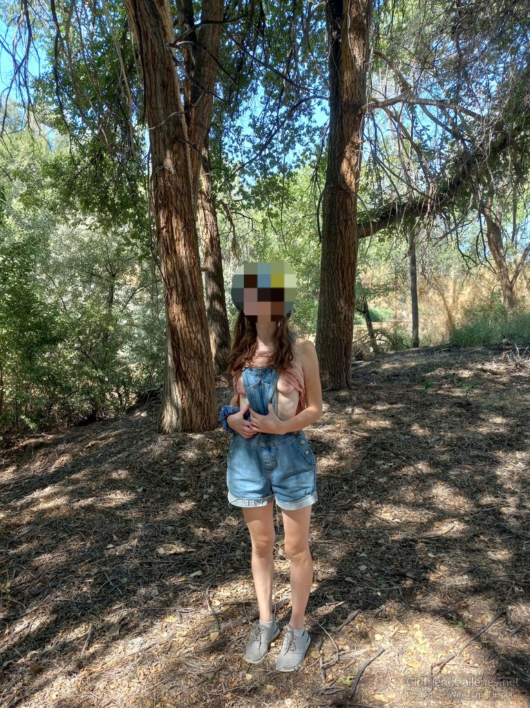 Random Hot Wife Pics