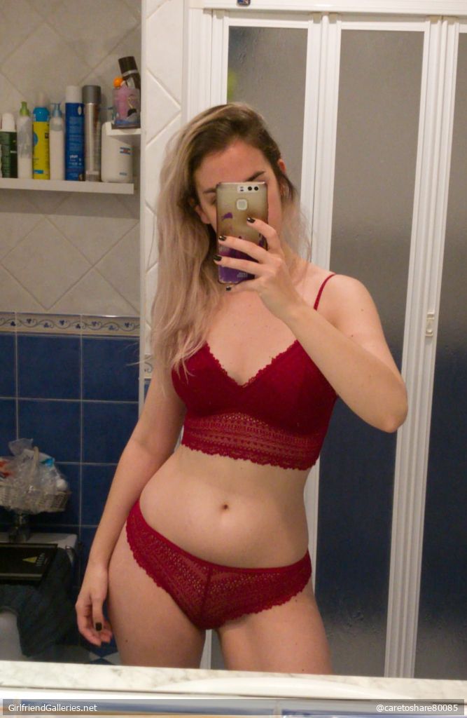 Puta gf bikini + undies - more to come!