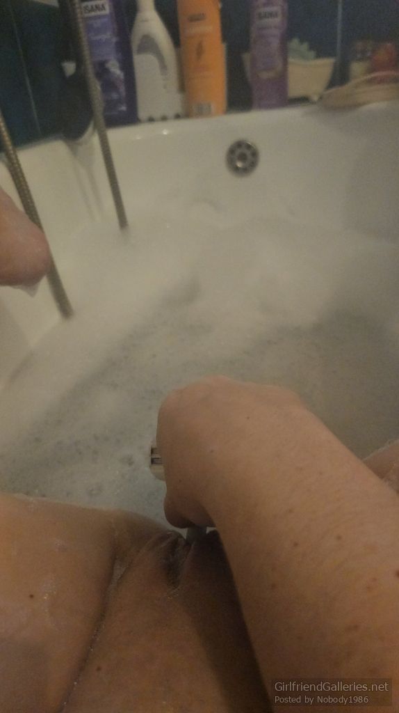 Shaving pussy gallery