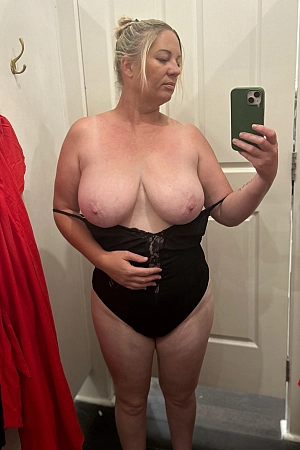 Wifey showing some more