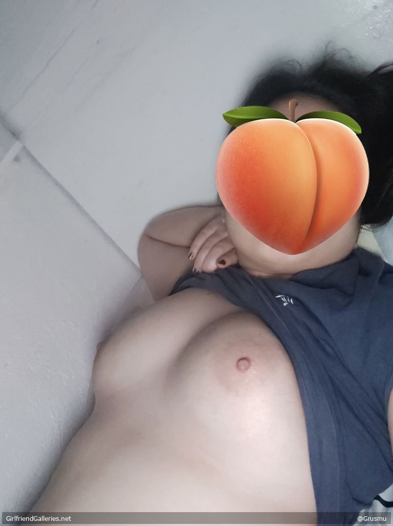 I like it when these titties are sucked 💦