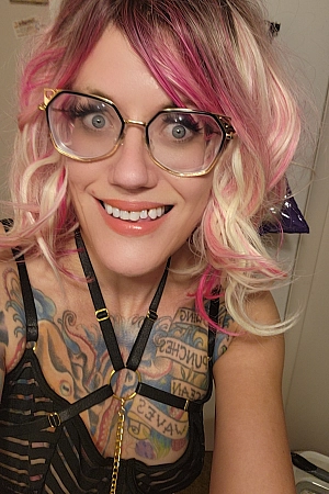 Who missed this meaty pussy 🥵