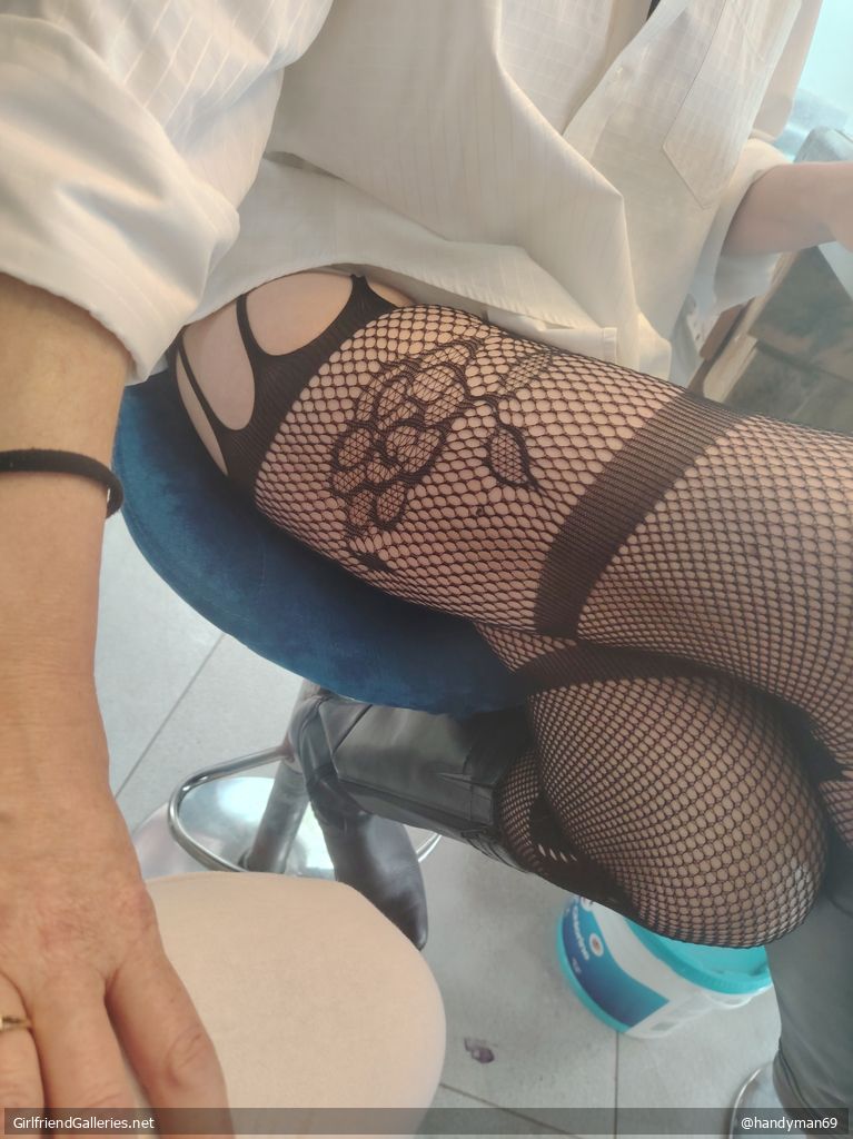 Love watching her shave