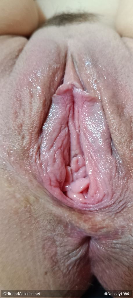Spread pussy