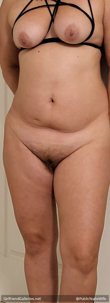 Mombod MILF Tits and Pussy- PublicNudeWife