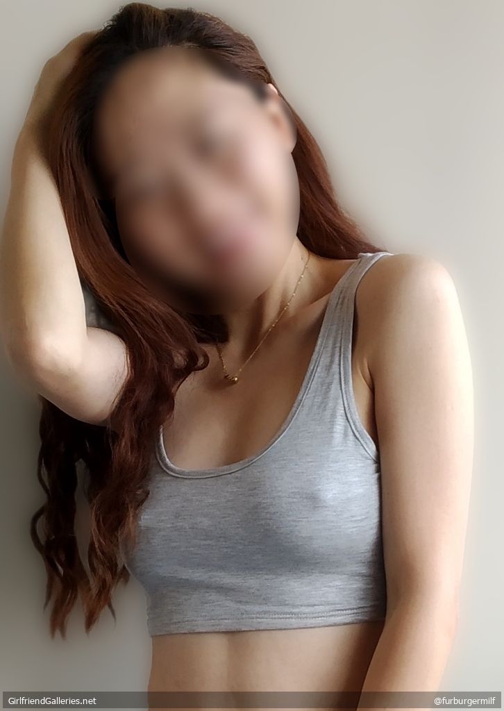 Pre nudity: Bikini and Pokies