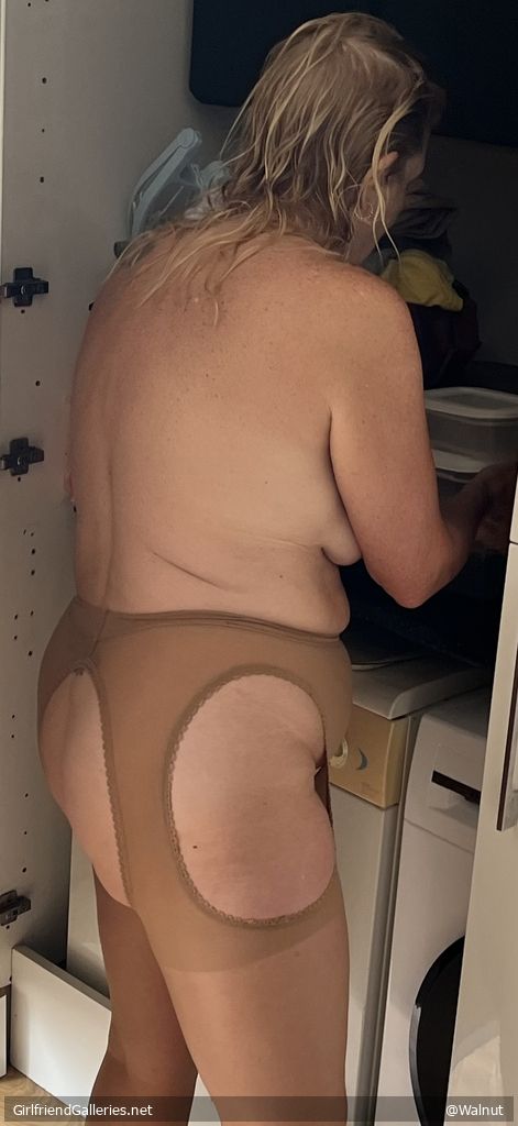 Nude in my suspender tights