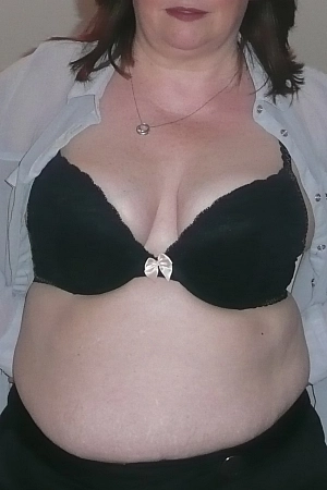 New UK Couple here - First Pics