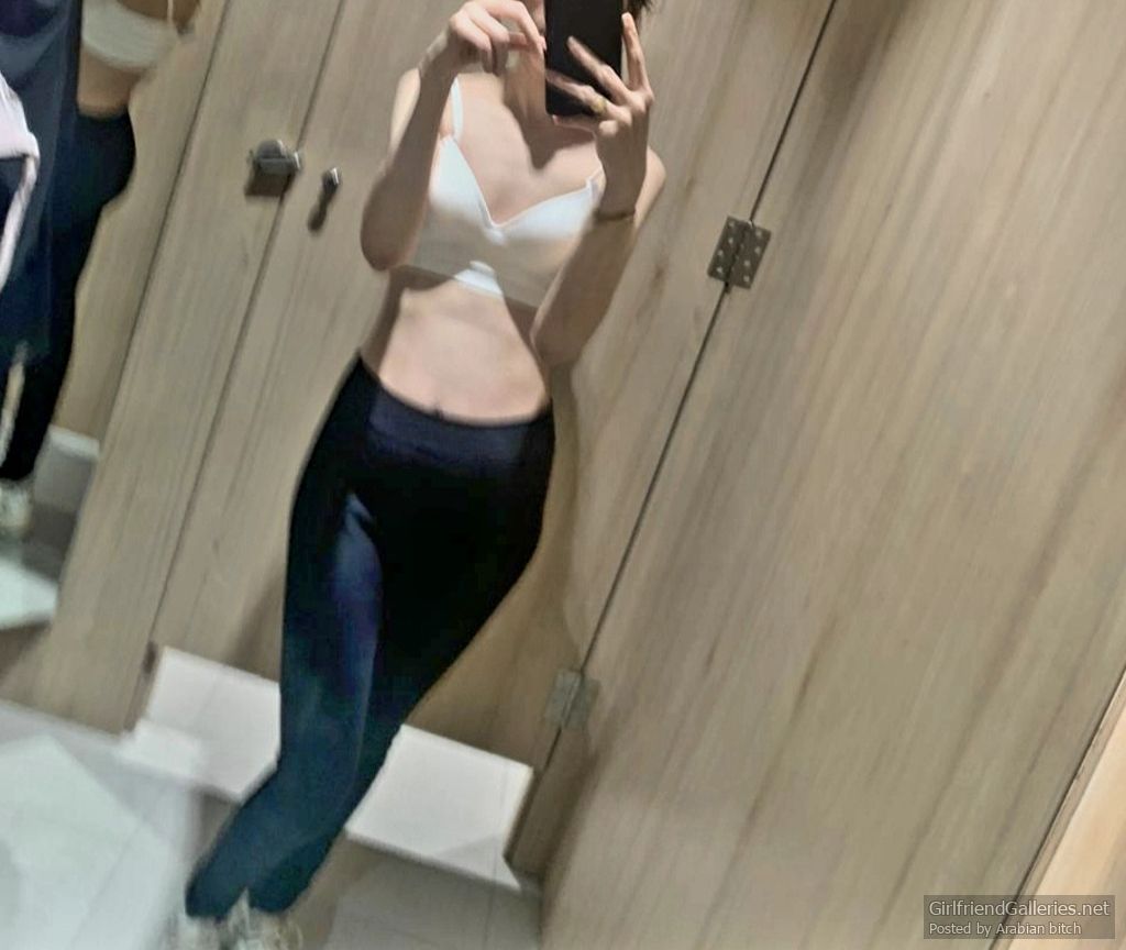 Niqab naked slut قحبه منقبه