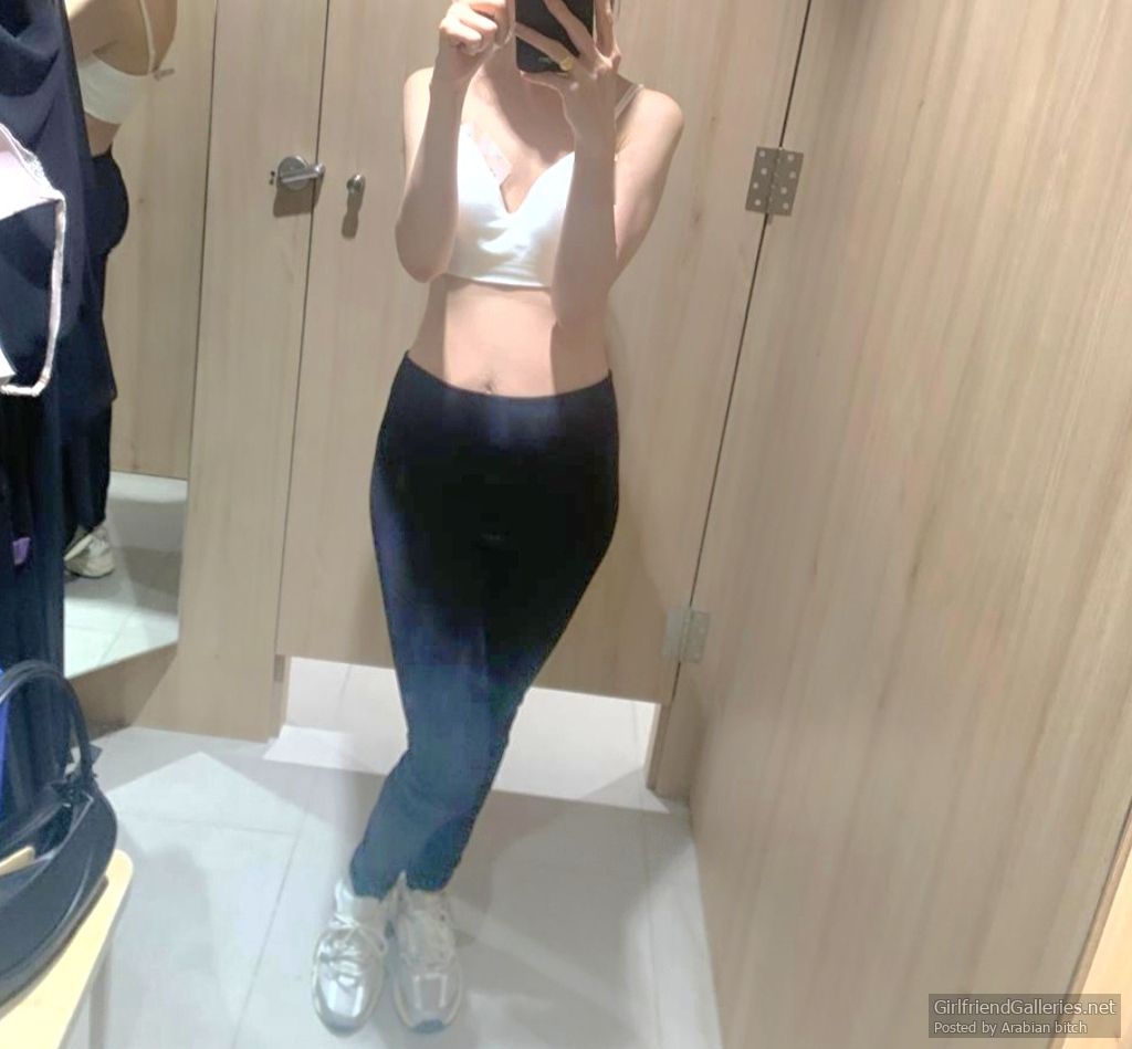 Niqab naked slut قحبه منقبه