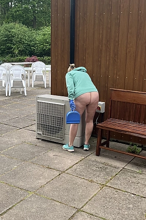 Nude cleaning