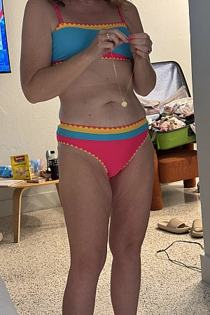 Bikini Hotwife