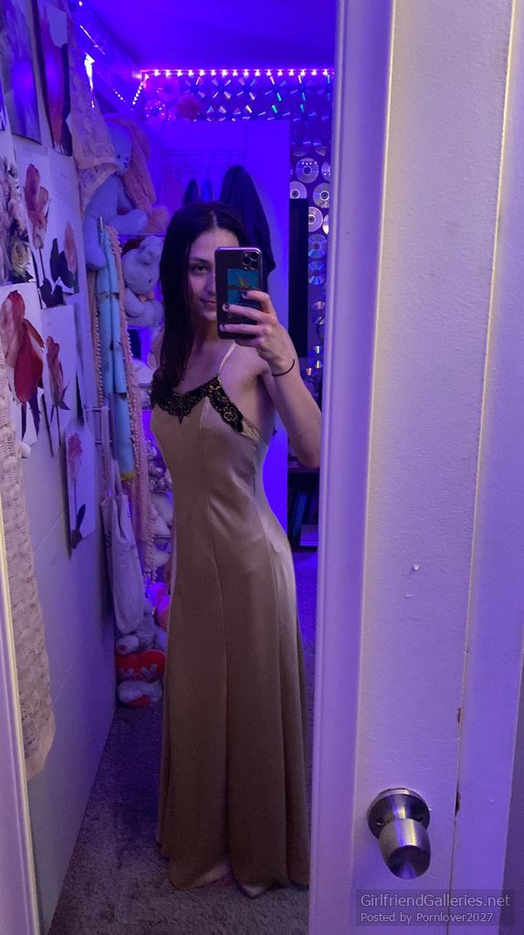 Ash mirror selfies!