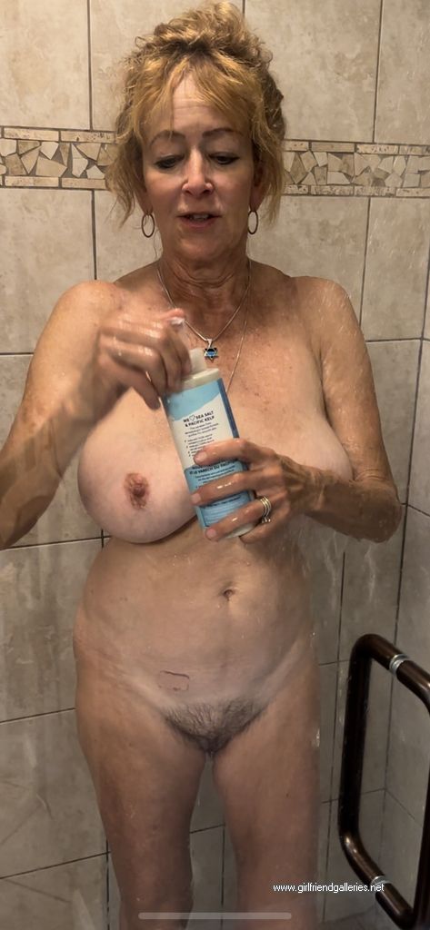 My big tits still shots in shower