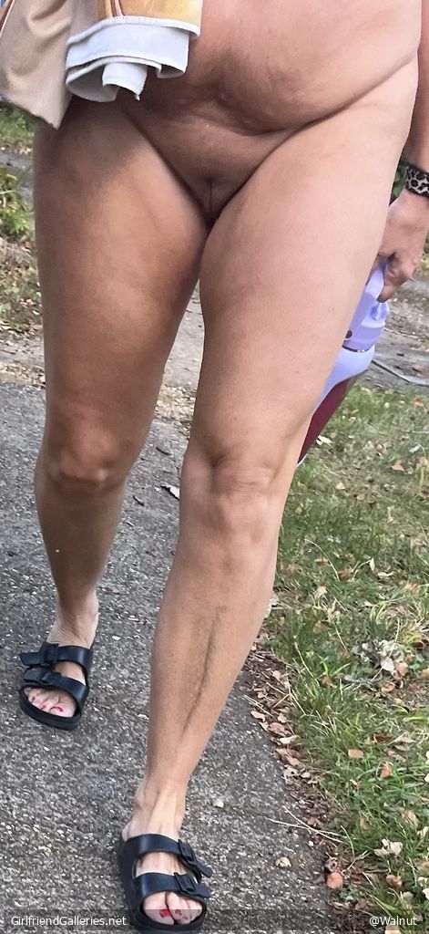 Nude phot session / big pussy crack