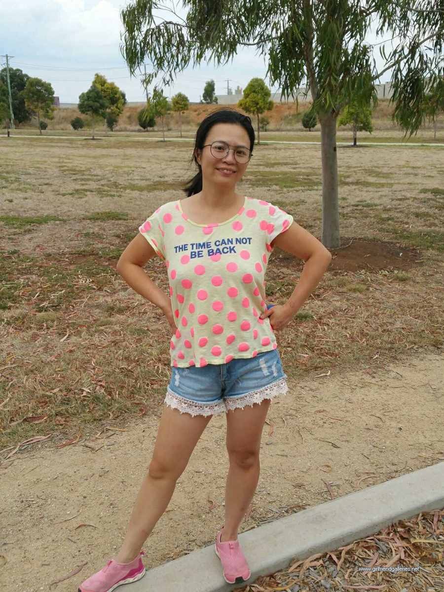 Chinese wife flashing outdoor