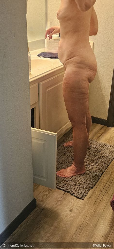 Fully Nude Mature
