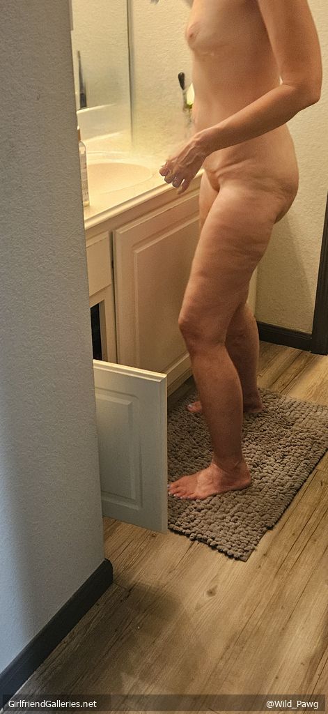 Fully Nude Mature