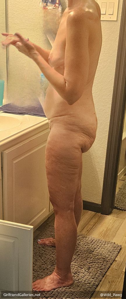 Fully Nude Mature