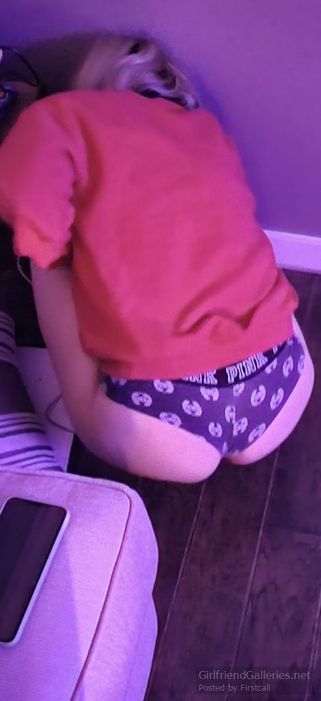 She loves sending pictures