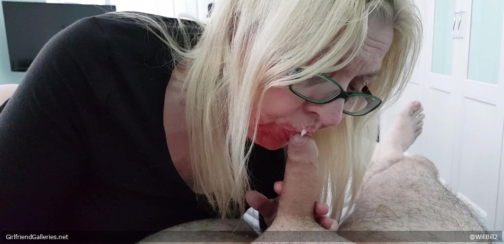 I love cum but can't always keep it all in