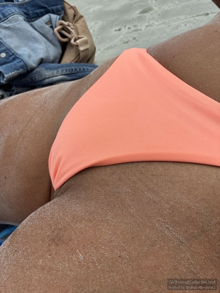 Girlfriend showing off