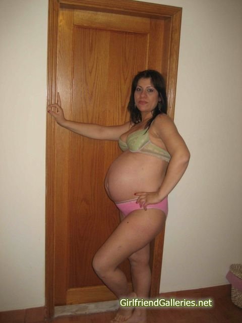 Pregnant Rania from Lebanon 2