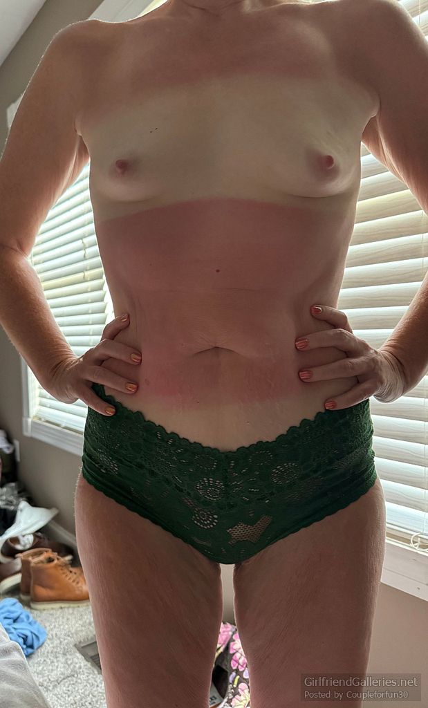 Random Sexy Redhead Wife Pics